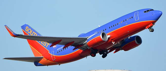 Southwest Boeing 737-7H4 N958WN, Phoenix Sky Harbor, January 19, 2016